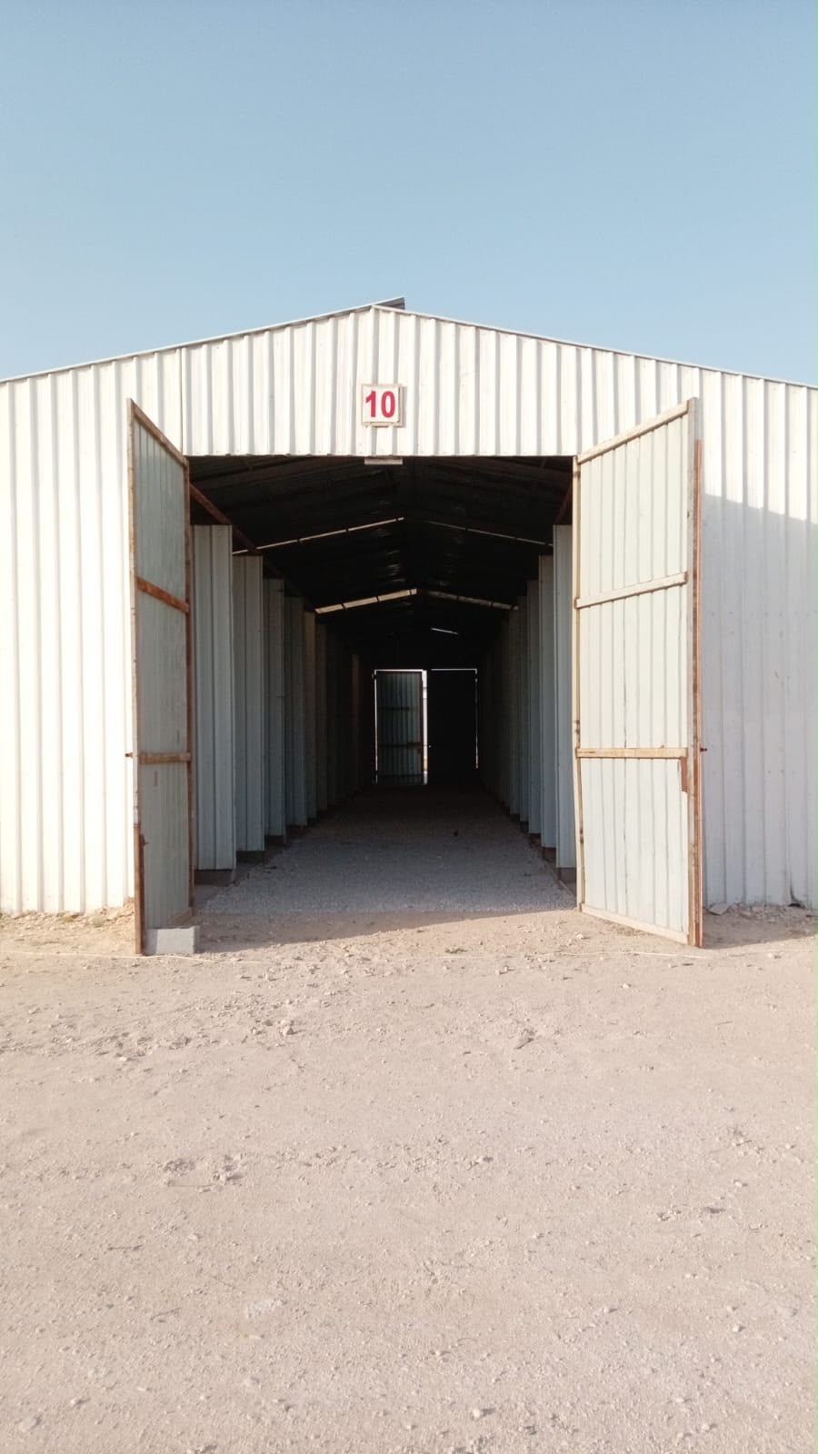 مستودعان للإيجار على طريق الرياض – 300 م² لكل مستودع - 2