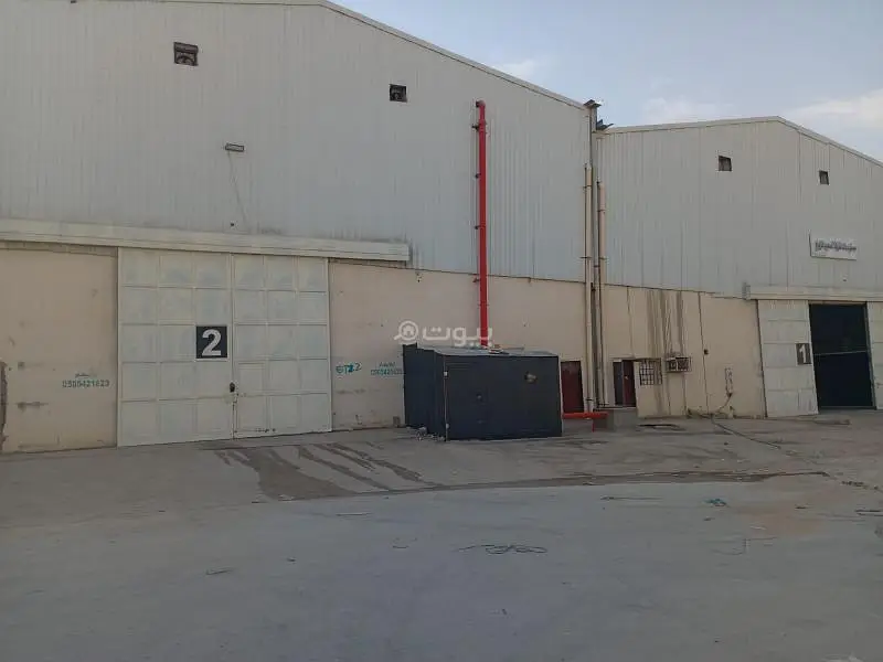 مستودع للإيجار في حي المنصورية، الرياض - 2