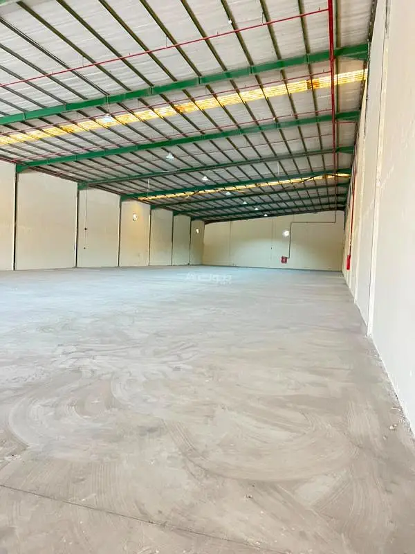 مستودع للإيجار في حي الدار البيضاء، الرياض - 2